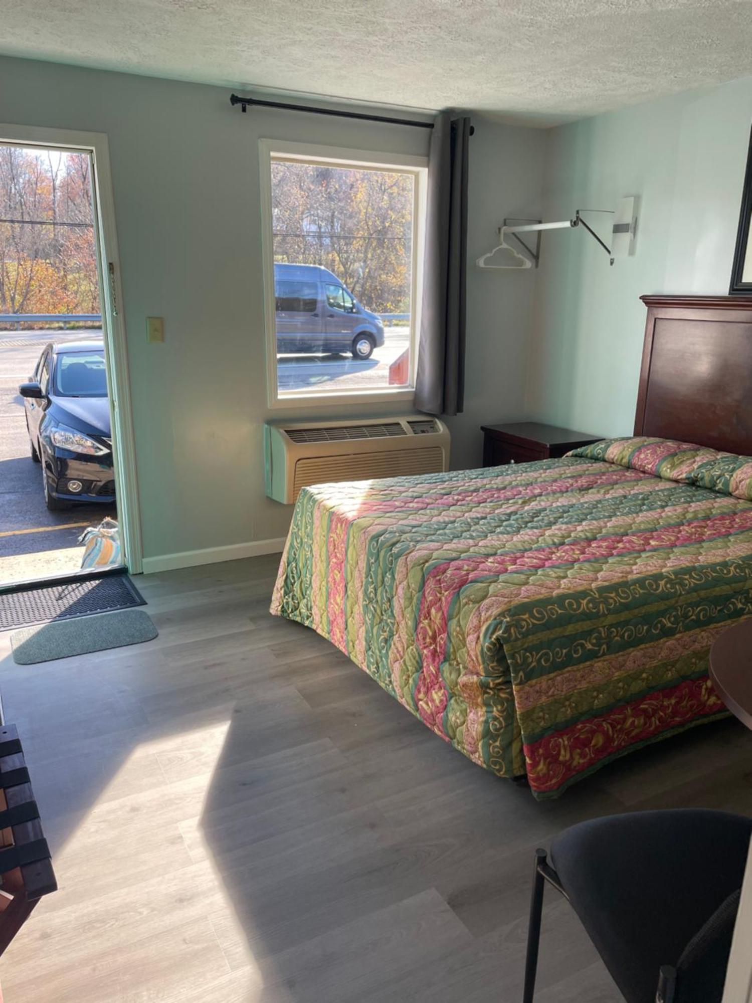 Perry-O Inn & Suites Star Junction Kültér fotó